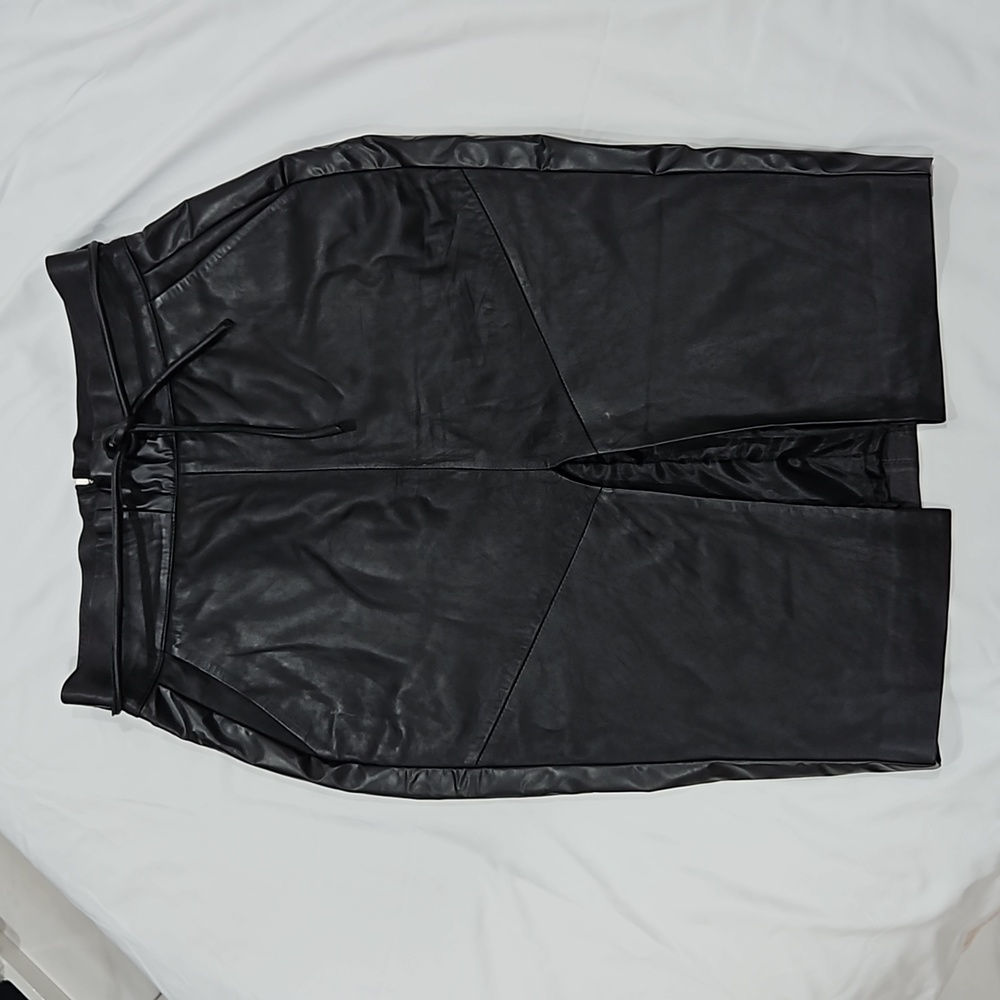 Leather skirt